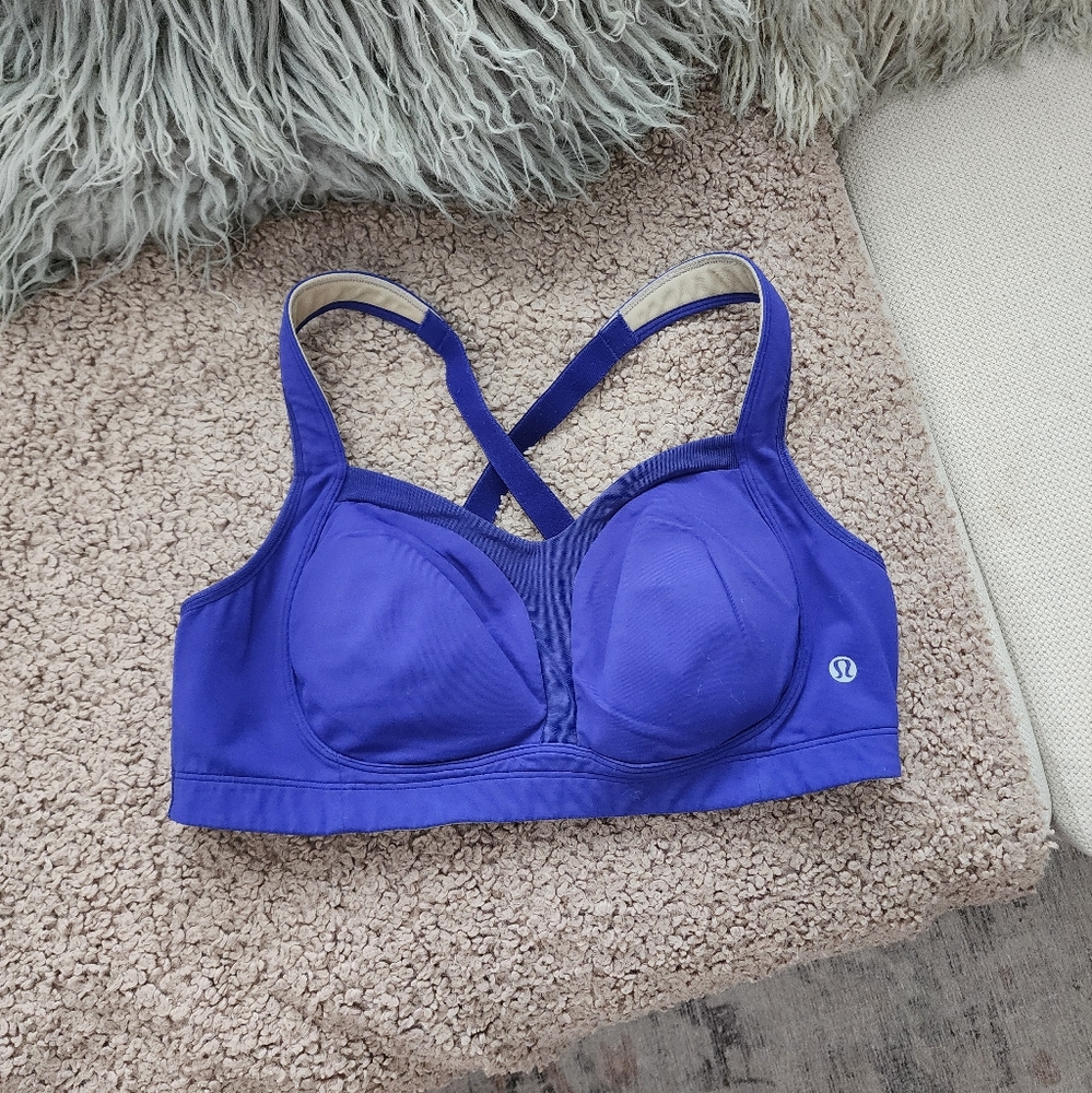 Lululemon TaTa Tamer Bra 🌿